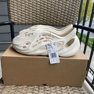 Adidas Yeezy Foam Runner Sand